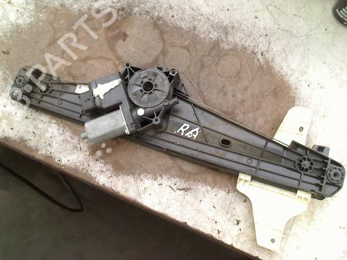Used Rear right window mechanism Rear right window mechanism PEUGEOT 5008 II (MC_, MJ_, MR_, M4_) 1.6 THP 165 (M45GZW, M45GYW, M45GYV) (165 hp) 32855628 32855628