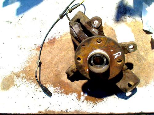 Used Right front steering knuckle PEUGEOT 107 (PM_, PN_) 1.0 (68 hp) 30616942