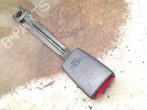 Used Seat buckle TOYOTA YARIS (_P1_) 1.3 (NCP10, SCP12_) (86 hp) 32473712