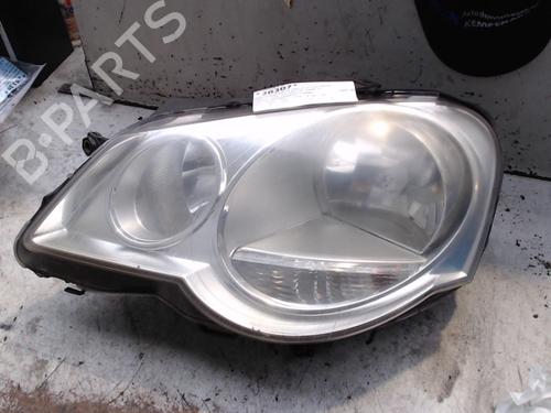 Used Left headlight VW POLO (9N_, 9A_) 1.2 12V (64 hp) 24825659