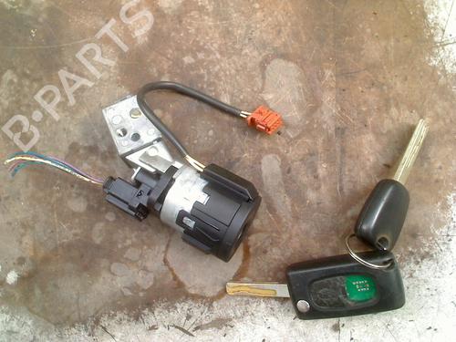 Ratlås/Tændingslås Ratlås/Tændingslås PEUGEOT 307 (3A/C) 1.4 16V (88 hp) 33829738 33829738