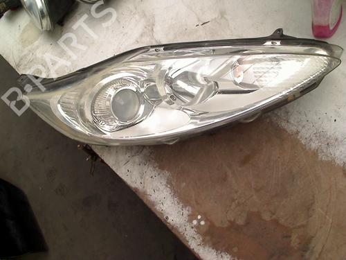 Højre forlygte FORD FIESTA VI (CB1, CCN) 1.4 (97 hp) 33001240