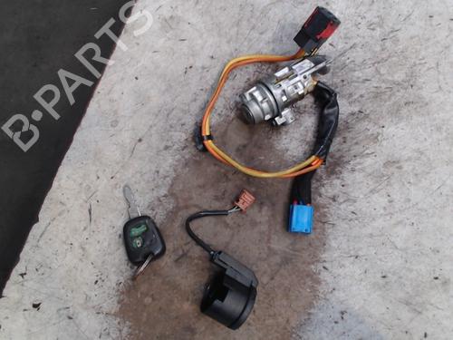 Used Switch Switch PEUGEOT 406 Break (8E/F) 2.0 16V (136 hp) 21938799 21938799