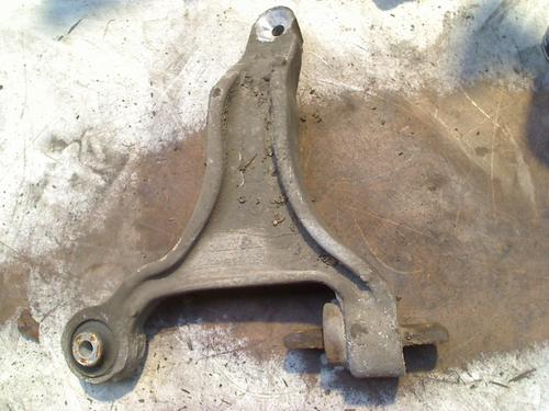 left-front-suspension-arm-volvo-xc70-i-cross-country-295-1997-1998-1999-2000-2001-2002-2003-2004-2005-2006-2007-30542862 main image