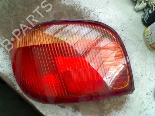 Piloto trasero izquierdo Piloto trasero izquierdo TOYOTA YARIS (_P1_) 1.3 (SCP12_, SCP13_, SCP12R, SCP13R) (87 hp) 36569019 36569019