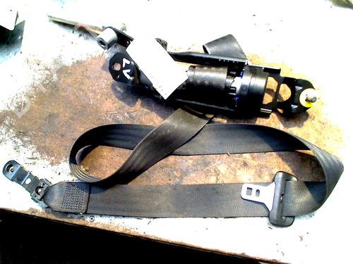 Used Front left seatbelt VOLVO XC70 I Cross Country (295) D5 AWD (185 hp) 33029478