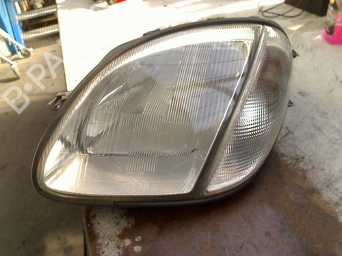 Venstre forlygte MERCEDES-BENZ SLK (R170) 230 Kompressor (170.447) (193 hp) 33045102