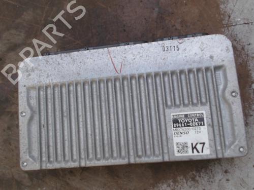 Used Control unit Control unit TOYOTA YARIS (_P13_) 1.3 (NSP130_, NSP130) (99 hp) 40533774 40533774