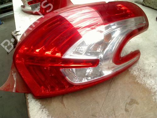 Used Right taillight Right taillight PEUGEOT 208 Hatchback Van (CR_) 1.4 HDi 68 (CR8HR0) (68 hp) 33690697 33690697