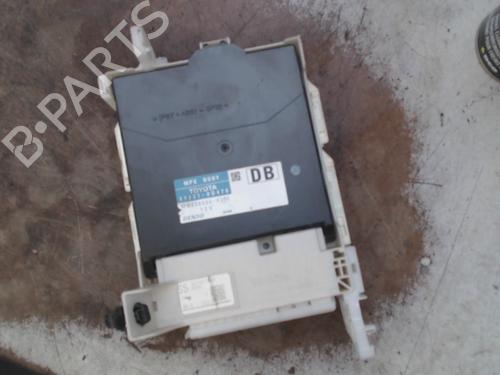 Øvrige Styrinhsenheder Øvrige Styrinhsenheder TOYOTA YARIS (_P13_) 1.3 (NSP130_, NSP130) (99 hp) 39742347 39742347