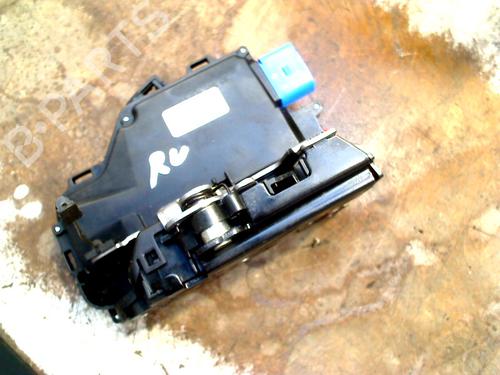 Used Front right lock SKODA OCTAVIA II Combi (1Z5) 2.0 FSI (150 hp) 31177222
