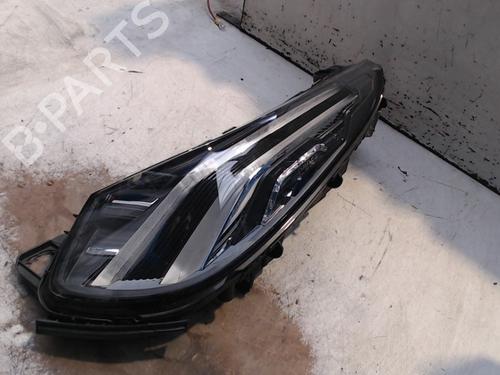 left-headlight-lynk-co-01-2017-24354220 main image