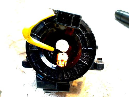 Używane Taśma airbag PEUGEOT 108 1.0 VTi (69 hp) 31015895