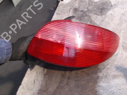 Used Right taillight PEUGEOT 206 Hatchback (2A/C) 1.4 i (75 hp) 23273473