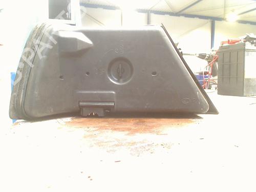 Right taillight MERCEDES-BENZ 124 Saloon (W124) 200 E (124.021) | BP29898067C35