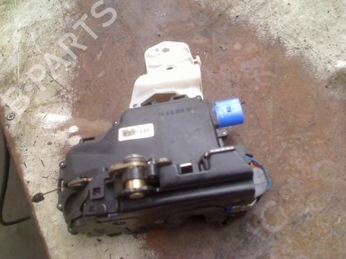 Used Rear right lock VW POLO IV (9N_, 9A_) 1.4 16V (75 hp) 31177035