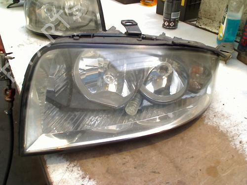 Used Left headlight AUDI A2 (8Z0) 1.4 (75 hp) 32481080