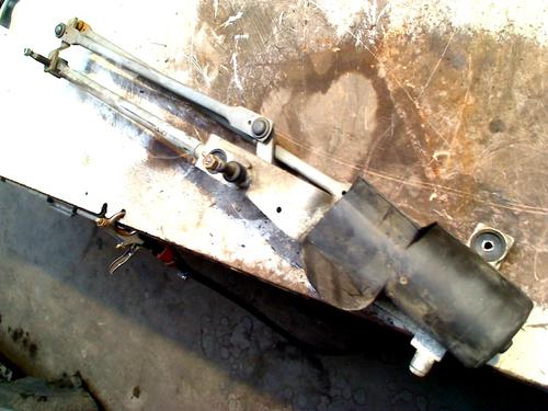 Front wipers mechanism FORD FOCUS I (DAW, DBW) 1.6 16V | BP31272529C83