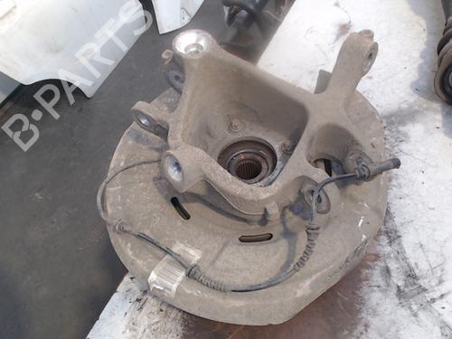 Used Right rear steering knuckle BMW 5 (F10) 528 i (258 hp) 24629497