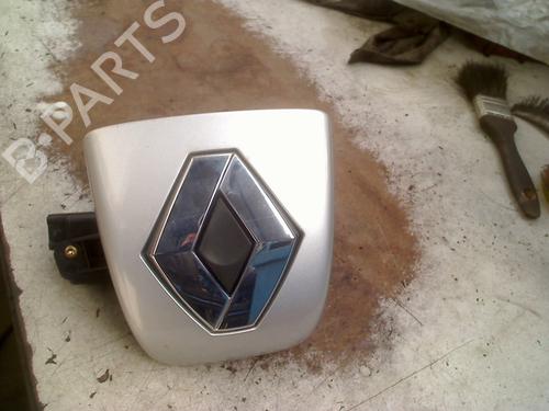 Used Tailgate handle RENAULT CLIO II (BB_, CB_) 1.2 (BB0A, BB0F, BB10, BB1K, BB28, BB2D, BB2H, CB0A,... (58 hp) 29283415