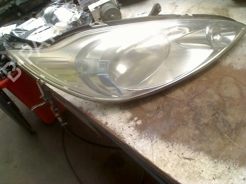 Højre forlygte FORD KA (RU8) 1.2 (69 hp) 30624581