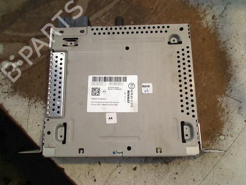 Used Radio Radio RENAULT ZOE (BFM_) ZOE (88 hp) 32737949 32737949