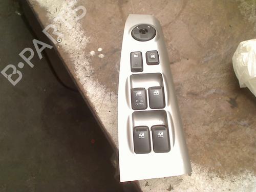 Used Switch Switch KIA SPORTAGE II (JE_, KM_) 2.0 i 16V (141 hp) 34719212 34719212