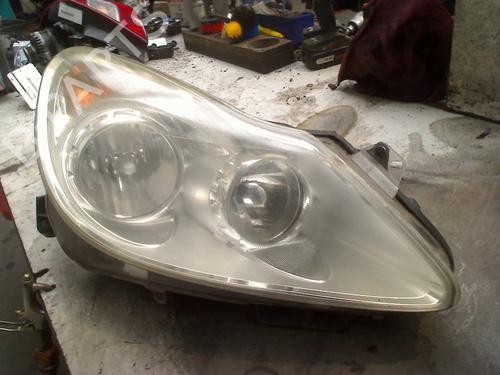 Used Right headlight OPEL CORSA D (S07) 1.4 (L08, L68) (90 hp) 31128225