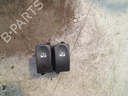 Used Switch RENAULT TWINGO II (CN0_) 1.2 16V (CN0K, CN0V, CN0A) (76 hp) 32727675