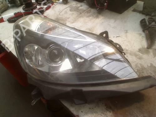 Used Right headlight RENAULT CLIO III (BR0/1, CR0/1) 1.4 16V (98 hp) 31128152