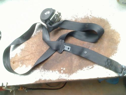 Used Rear center seatbelt Rear center seatbelt RENAULT MEGANE III Hatchback (BZ0/1_, B3_) 1.6 16V (BZ1B, BZ1H) (110 hp) 36492224 36492224