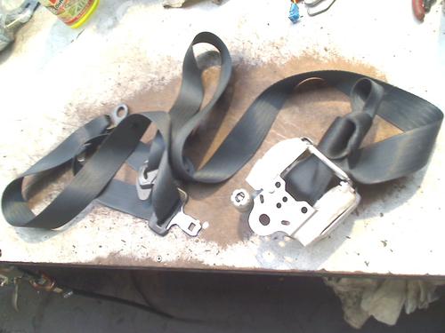 Used Front left seatbelt Front left seatbelt PEUGEOT 107 (PM_, PN_) 1.0 (68 hp) 33029511 33029511