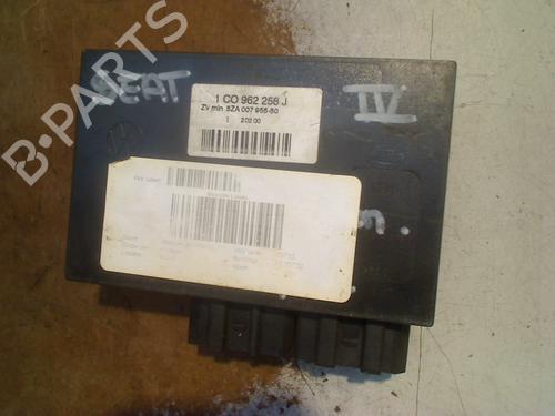 Dør styreenhet VW GOLF IV (1J1) 1.4 16V (75 hp) 29160257