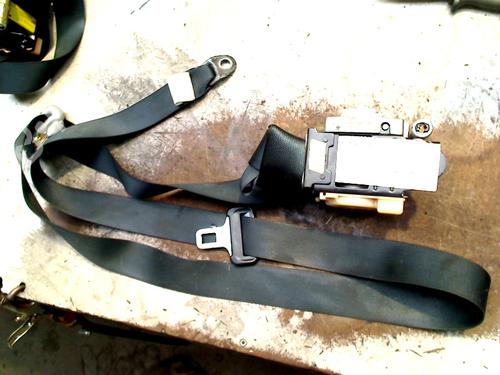 Veiligheidsgordel voor links MITSUBISHI LANCER VII Estate (CS_W, CT_W) 1.6 (98 hp) 31312276