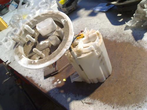 Used Fuel pump AUDI A5 Sportback (8TA) 2.7 TDI (190 hp) 31518527