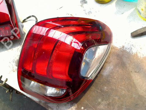 Højre baglygte PEUGEOT 108 1.0 VTi 72 (72 hp) 31974254