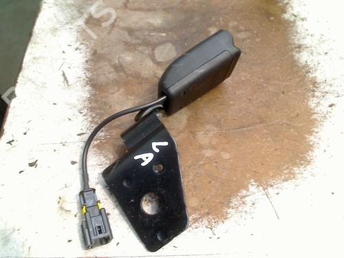 Used Seat buckle CITROËN C4 II (NC_) 1.2 THP 130 (NCHNYM, NCHNYT) (130 hp) 27724293