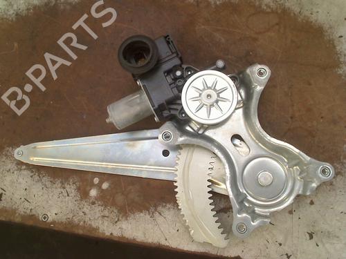 Rudehejsemotor bagstkærm højre Rudehejsemotor bagstkærm højre TOYOTA MIRAI (JPD2_) FCV (JPD20) (182 hp) 33984728 33984728