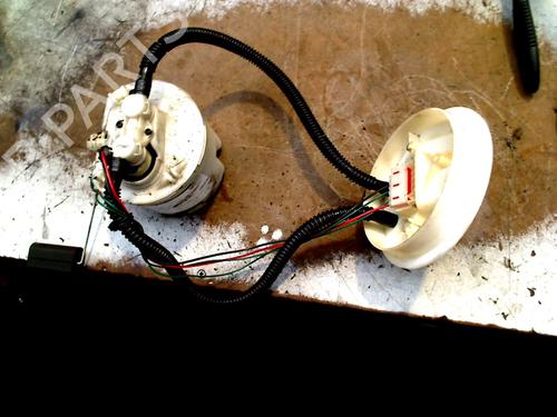 Used Fuel pump FORD FOCUS I Turnier (DNW) 1.6 16V (100 hp) 31028321
