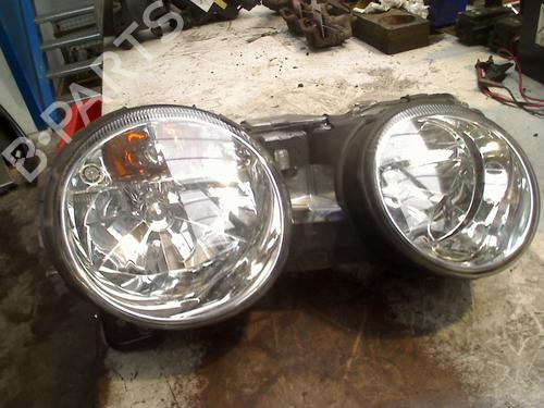 Used Right headlight JAGUAR S-TYPE II (X200) 3.0 V6 (238 hp) 31128204