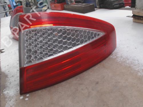 Used Right taillight Right taillight 39448028 39448028