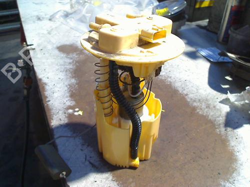 Used Fuel pump Fuel pump RENAULT CLIO IV (BH_) 1.5 dCi 90 (90 hp) 31518528 31518528
