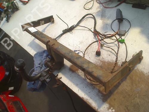 Boule d'attelage/Mécanisme VOLVO V70 III (135) T4 (180 hp) 33001155