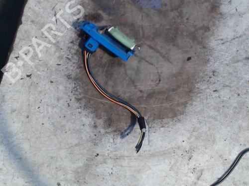 Varmeblæsermodstand FORD FOCUS I Turnier (DNW) 1.6 16V (100 hp) 24656933