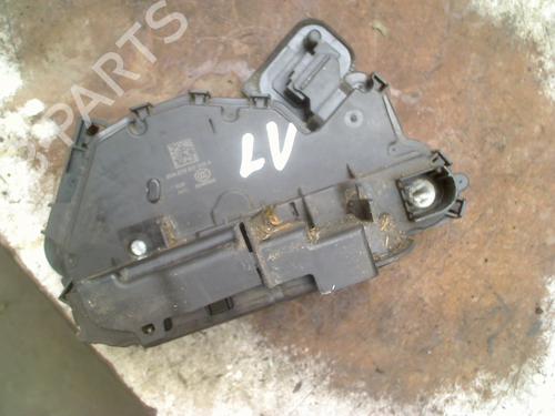 Venstre fortil lås SEAT IBIZA V (KJ1, KJG) 1.0 (75 hp) 31177038