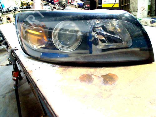 Used Right headlight VOLVO C30 (533) 1.8 (125 hp) 31128234