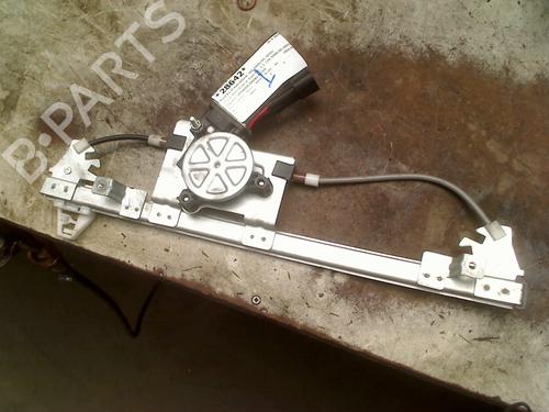 Lève-vitre avant gauche FORD KA (RU8) 1.2 (69 hp) 30320455