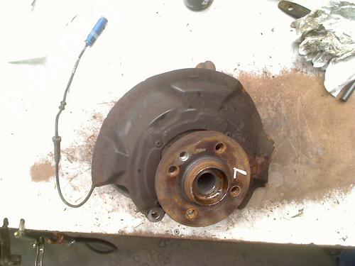 Used Left front steering knuckle MINI MINI (R56) Cooper (122 hp) 27718224