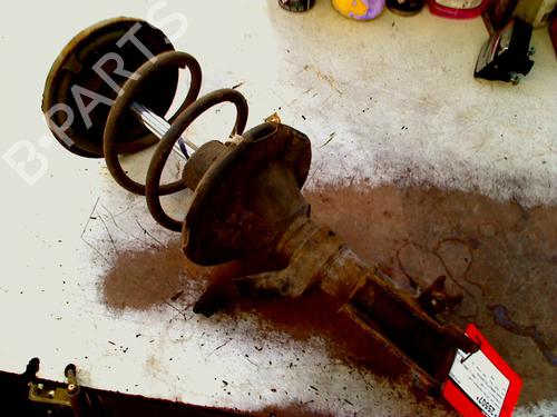 Amortisseur avant droit HONDA CIVIC VII Hatchback (EU, EP, EV) 1.4 iS (EP1, EU5, EU7) (90 hp) 33022069