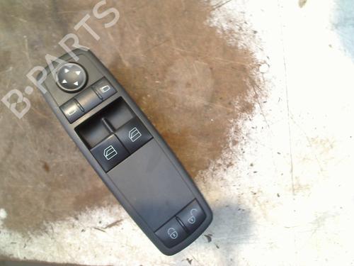 Used Switch MERCEDES-BENZ B-CLASS Sports Tourer (W245) B 170 (245.232) (116 hp) 31260105